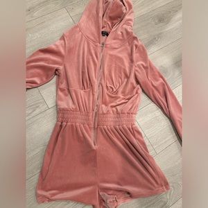 COPY - Velvet romper